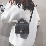 Retro Style Texture Shoulder Bag [Pre-Order] Color: Brown/Black/Green/Red 582242076463#3907992965939