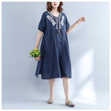Plus-Size Floral Embroidery Dress