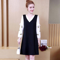 Plus-Size Embroidery V-Neck Dress 563379577559#3551939264997 563379577559#3551939264996 563379577559#3551939264995 563379577559#3551939264994 563379577559#3551939264993 563379577559#3551939264992