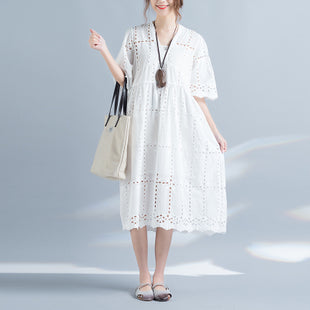 Plus-Size Loose Waist V-Neck Dress